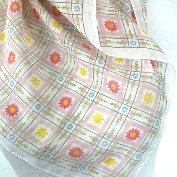 Cejon Women Made in Italy Square Head Neck Scarf Floral Dainty Coquette Pink - Picture 2 of 4